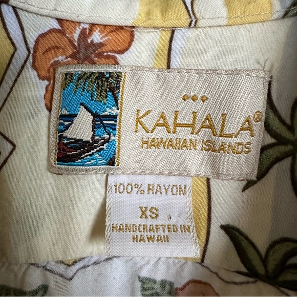 Vintage Boys XS Kahala Hawaii Yellow Button Up Shirt Hawaiian Tropical Vacation - Picture 4 of 5